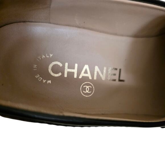Chanel 2022 Patent Leather CC Logo Loafers Black IT 36 US 5–5.5 - Picture 11 of 16